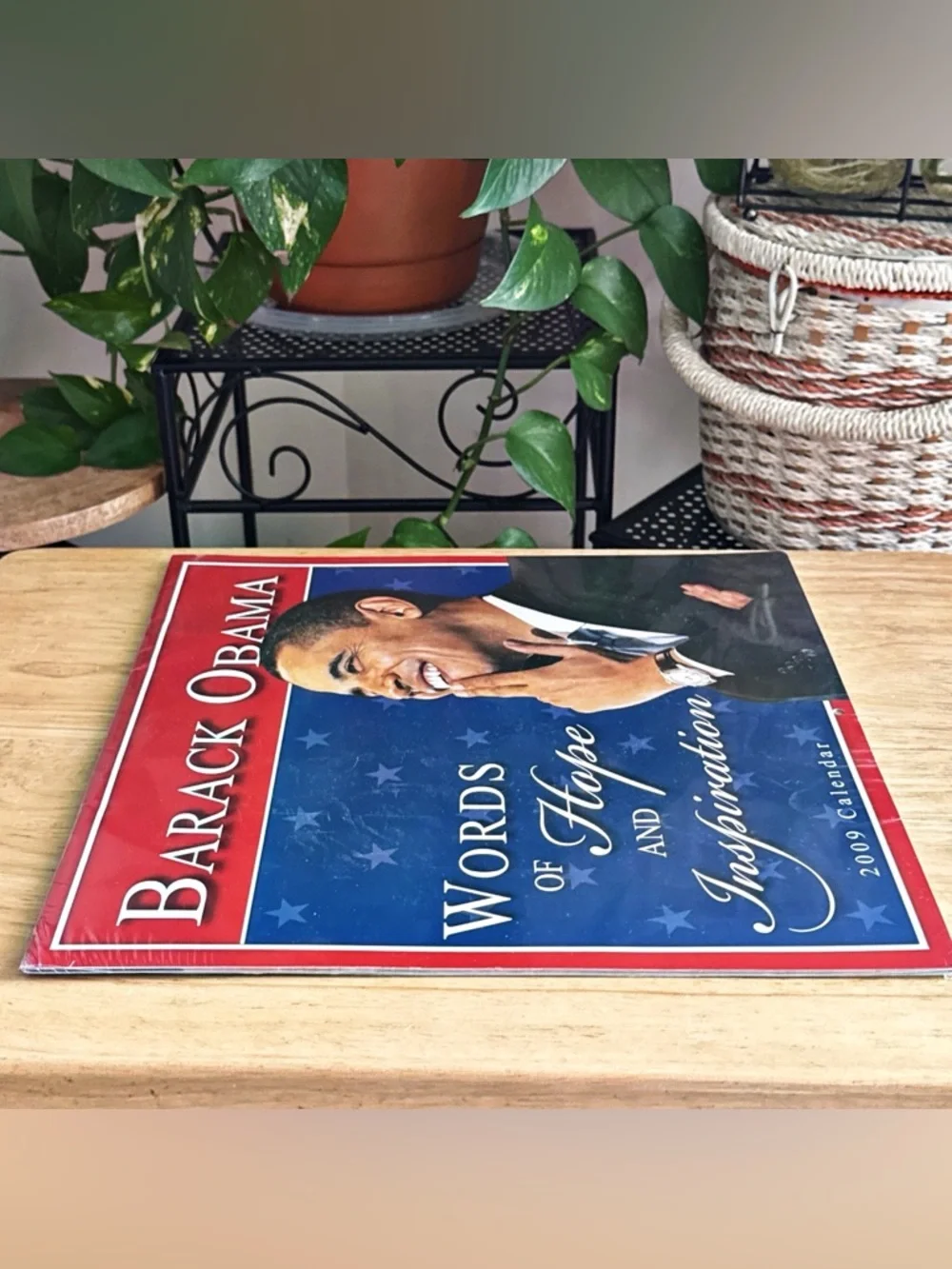 Barack Obama 2009 Wall Calendar Words of Hope and Inspiration 12x12 New Sealed